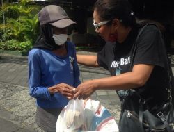 Aksi Berbagai Nasi Bungkus, Cara Komunitas Tiger Bali Peduli Sesama