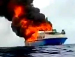 Kapal Cantika77 Rute Kupang-Alor Terbakar di Perairan Pulau Timor