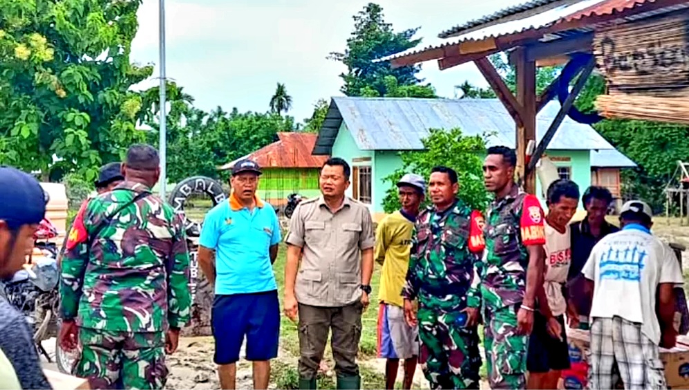 Ketua DPC Partai Gerindra Malaka Beni Candra Turun Langsung Ke Lokasi Banjir di Malaka Barat